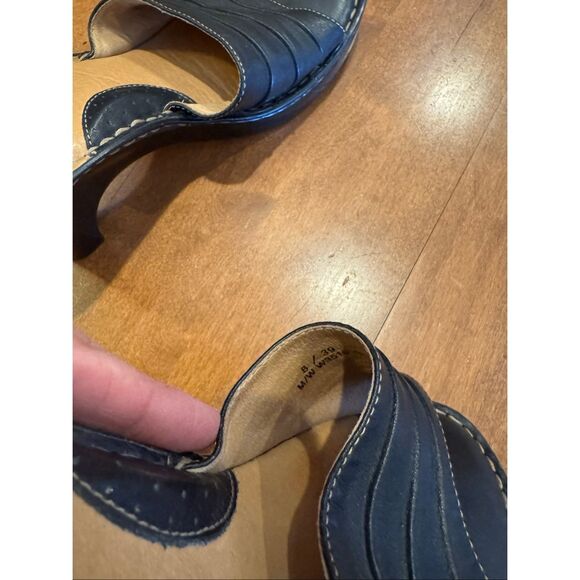 Born Women’s Black Leather Wedge Sandals Size 8 Comfort Slip On Heeled Mule - Picture 5 of 5